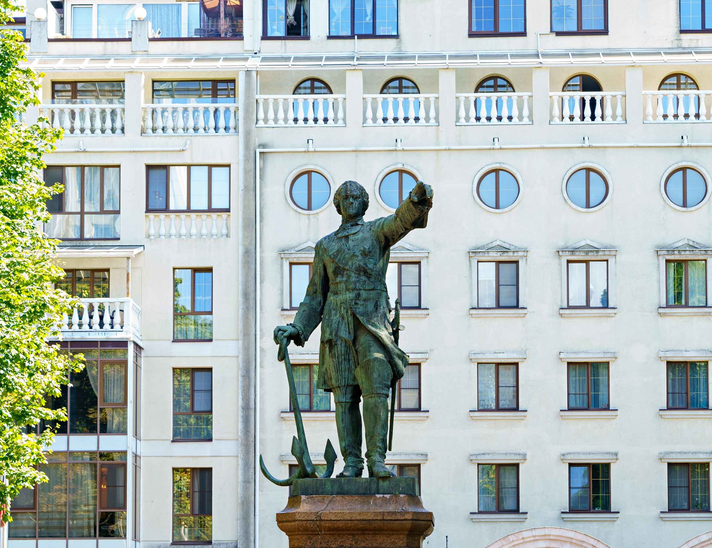 Петровский сквер