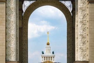 Архитектурная прогулка по ВДНХ. Центральный вход