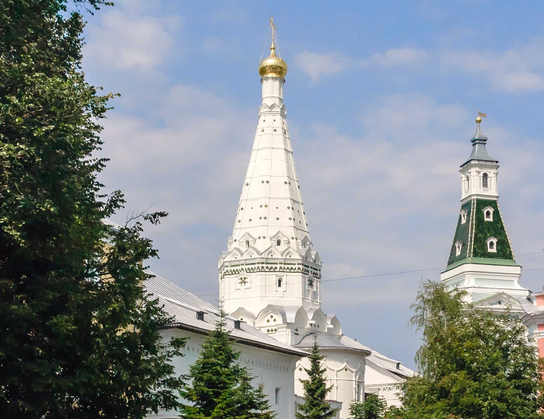 Храм в честь преподобных Зосимы и Савватия Соловецких