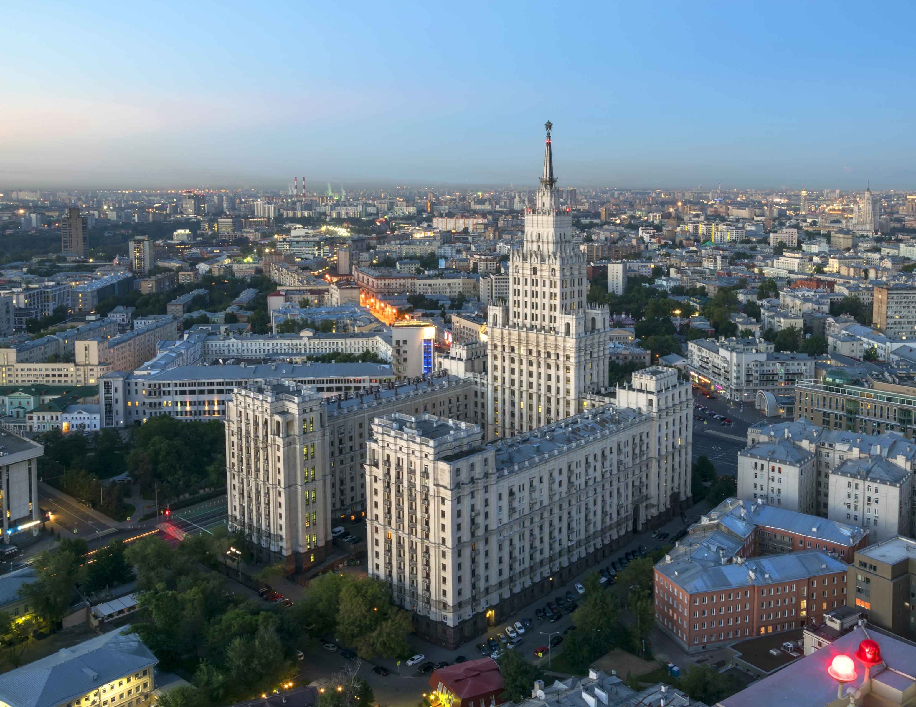 Высотка у Красных ворот