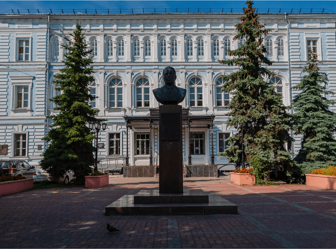 Здание бывшего Владимирского реального училища