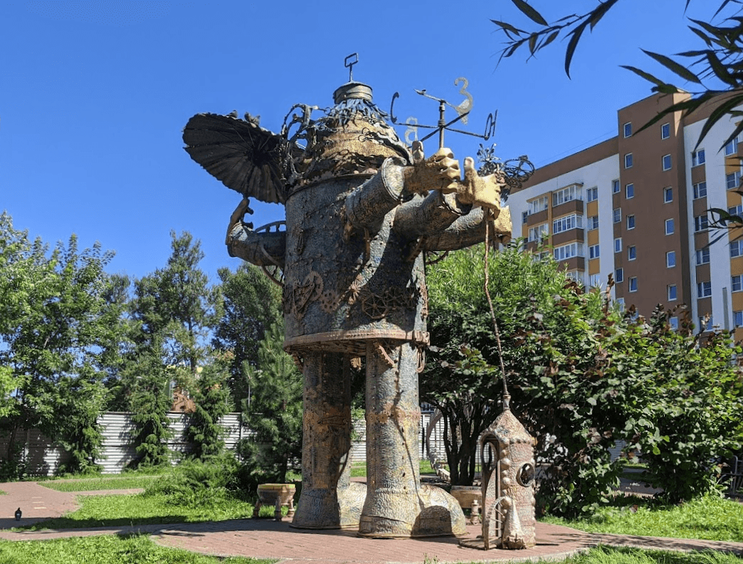 Памятник Громозеке