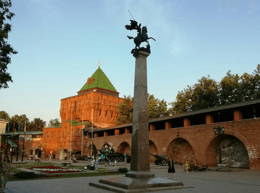 Памятник защитникам Родины в Великой Отечественной войне