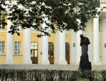Главное здание Мариинской больницы