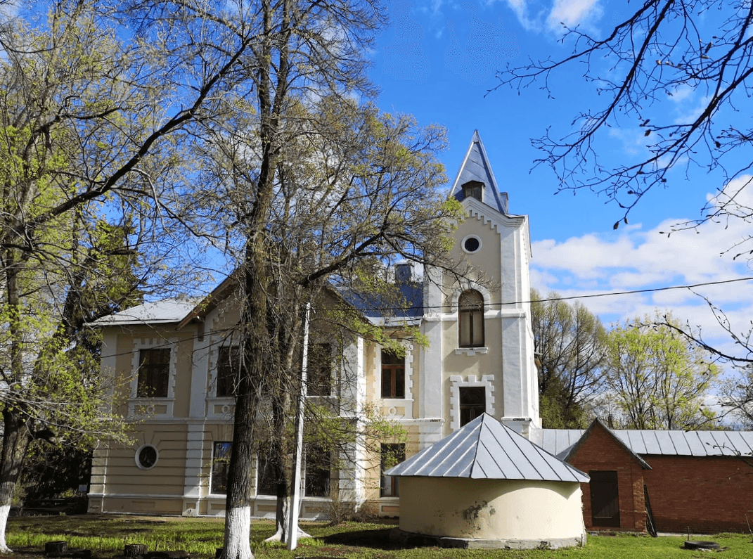 Усадьба Молоствовых