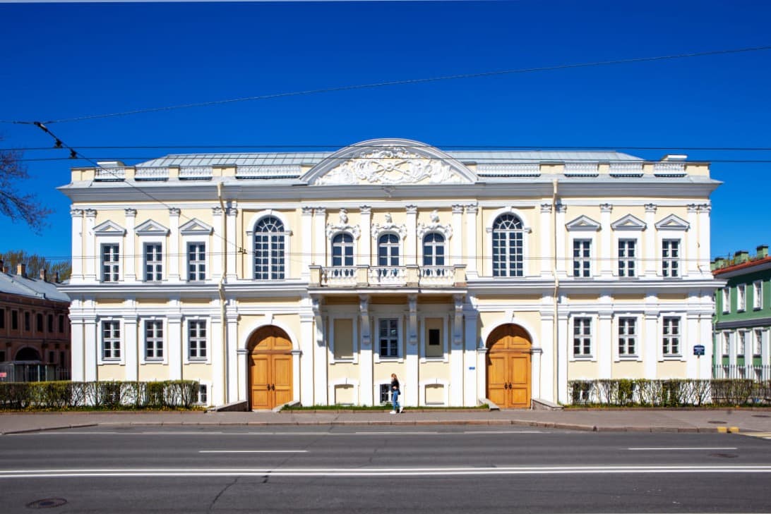 Манеж Первого кадетского корпуса
