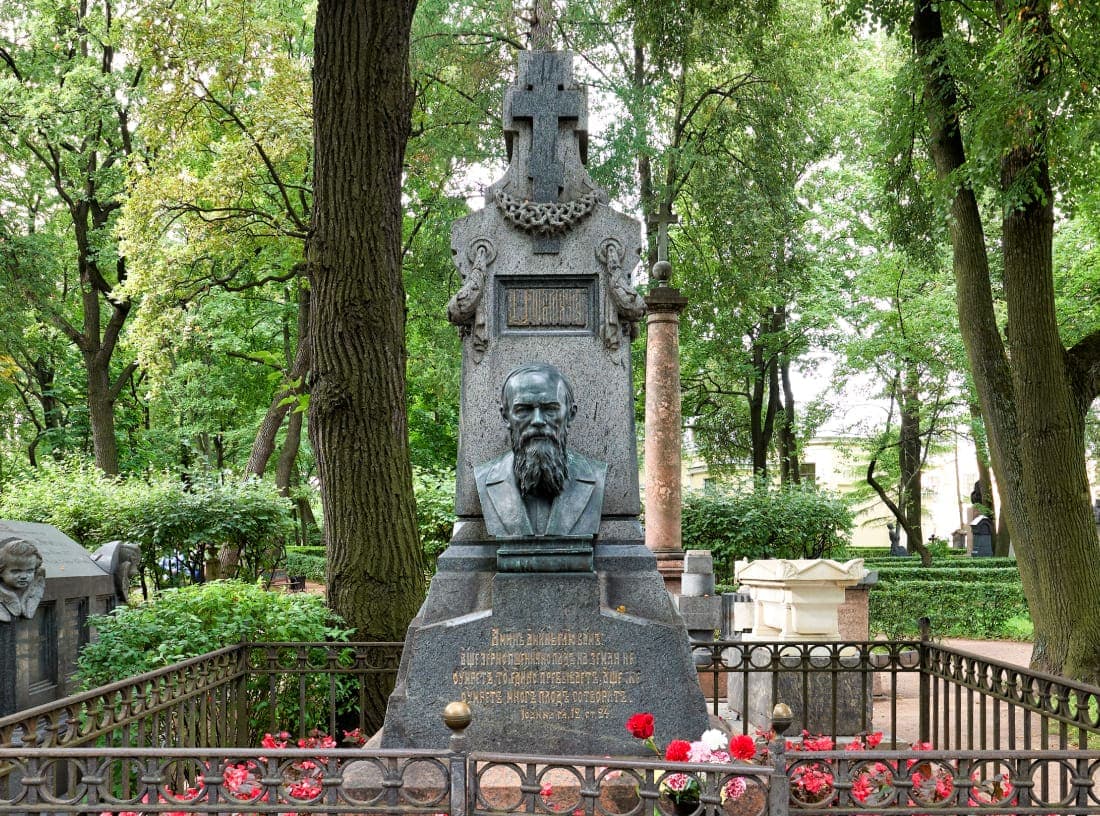 Некрополь мастеров искусств