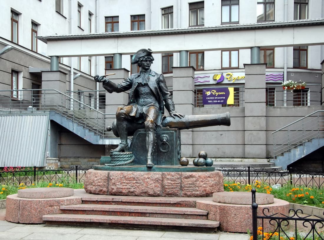 Памятник пушкарю Василию