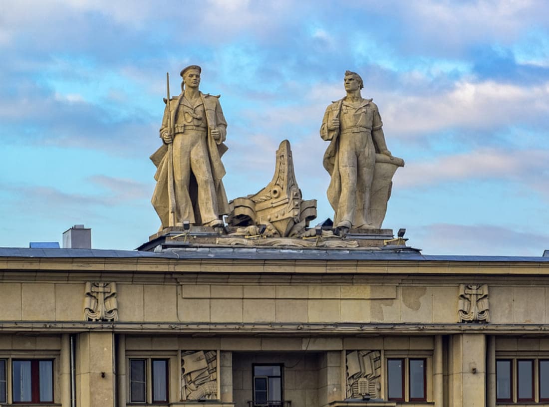 Петровская набережная