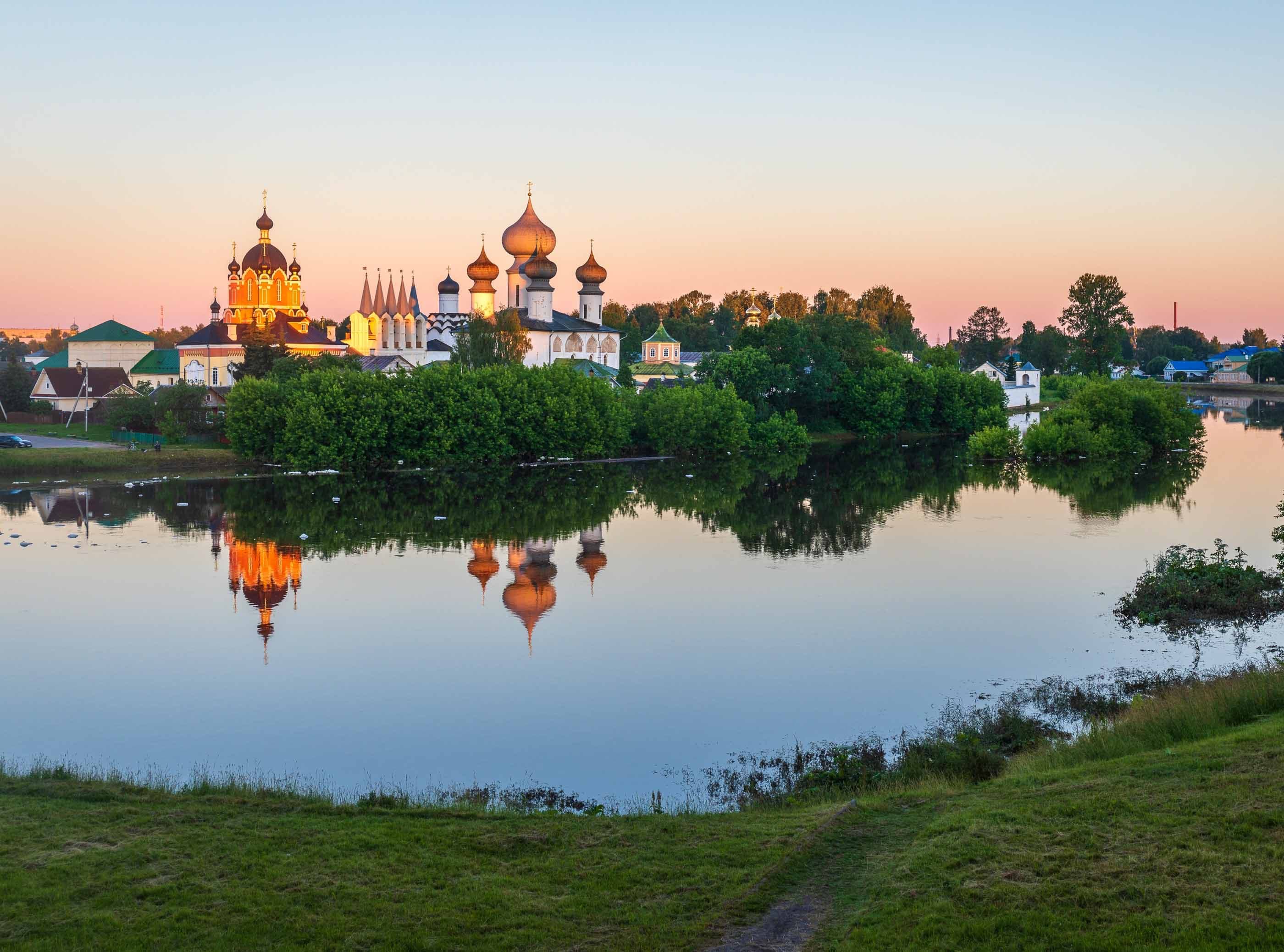 Тихвинский Богородичный Успенский мужской монастырь
