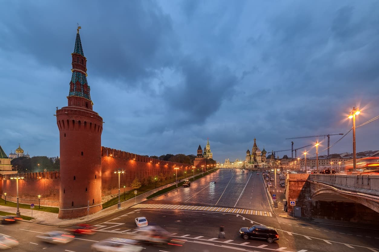 Площадь Васильевский спуск
