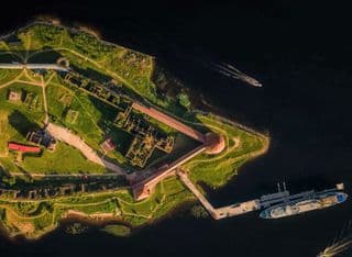 Петербург. Петр. От первого камня до небоскреба