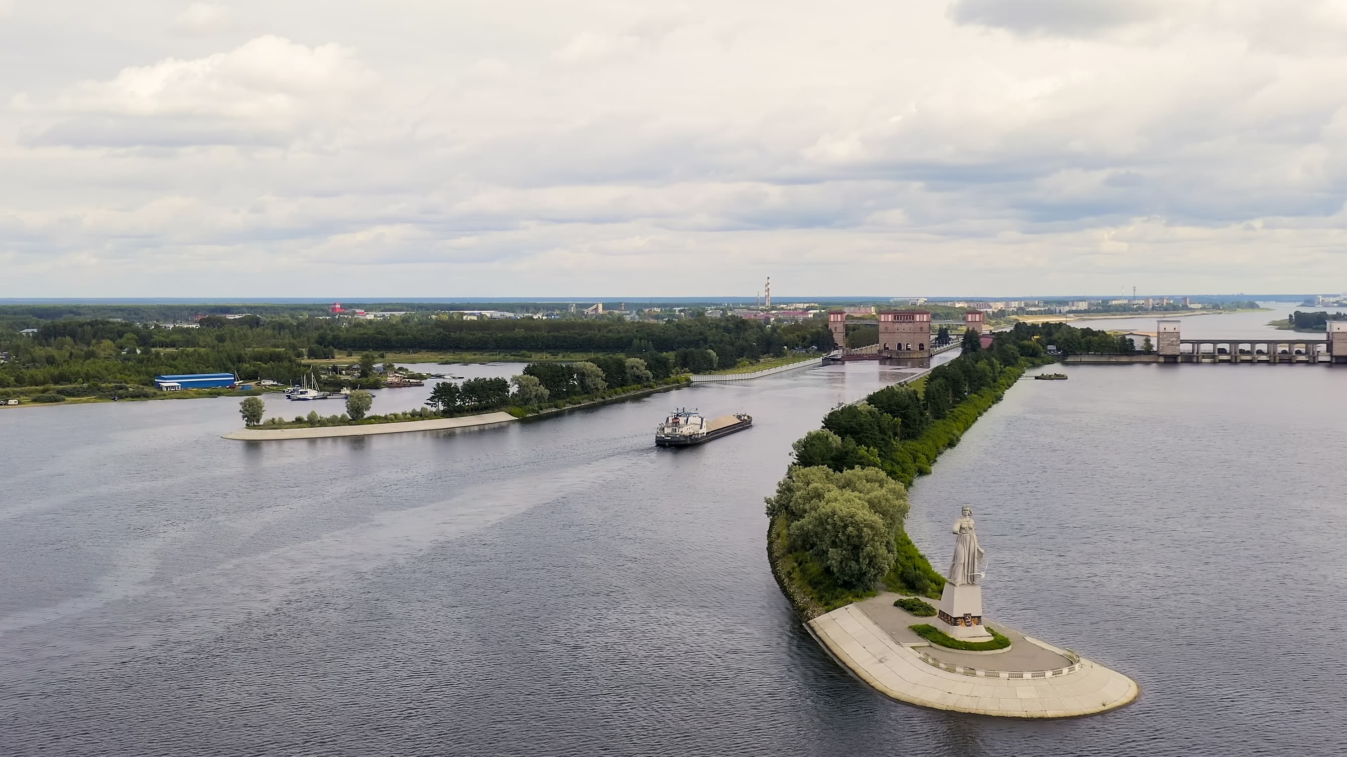 Рыбинское водохранилище
