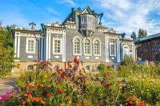 Земля декабристов: память об исторических личностях в архитектуре и искусстве Иркутска