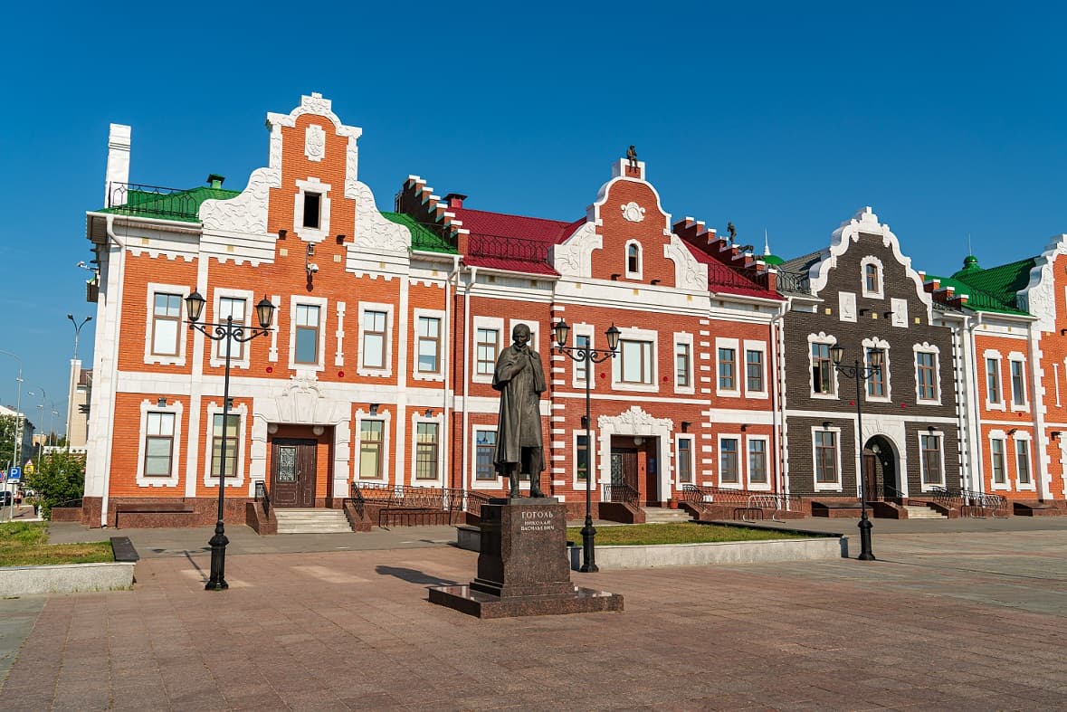 Памятник Николаю Гоголю
