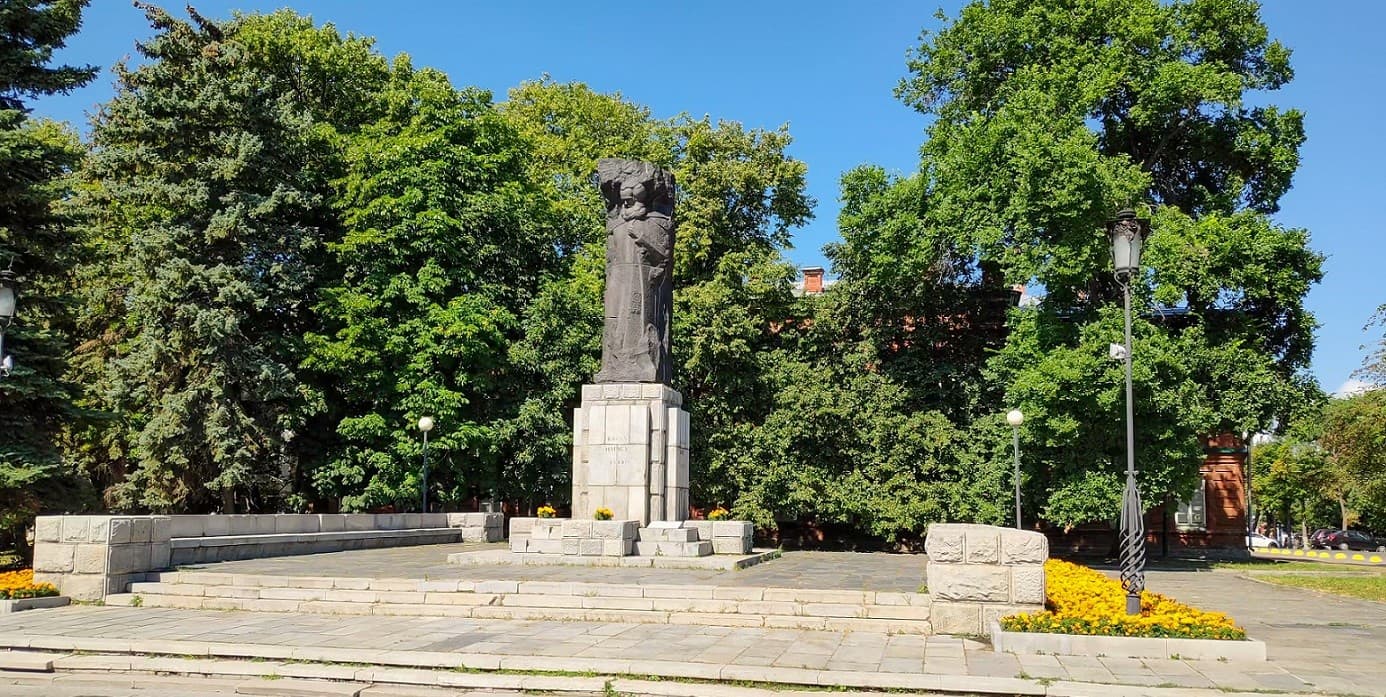 Памятник Карлу Марксу