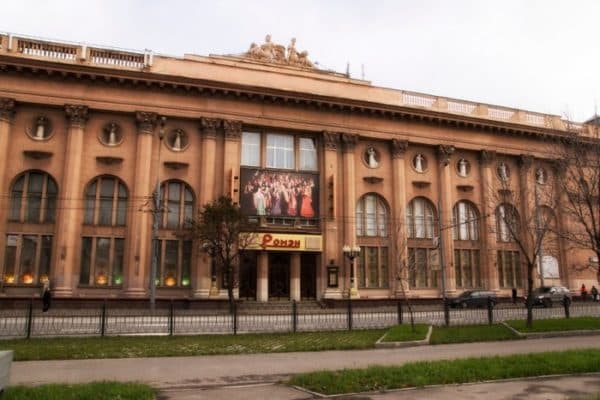 Московский Цыганский театр «Ромэн»