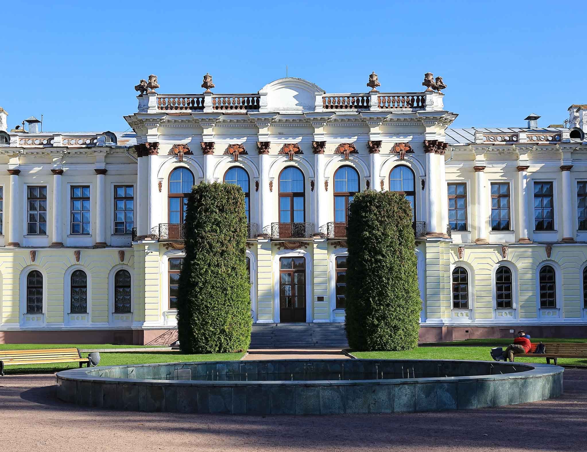Главный дом усадьбы Петровско-Разумовское