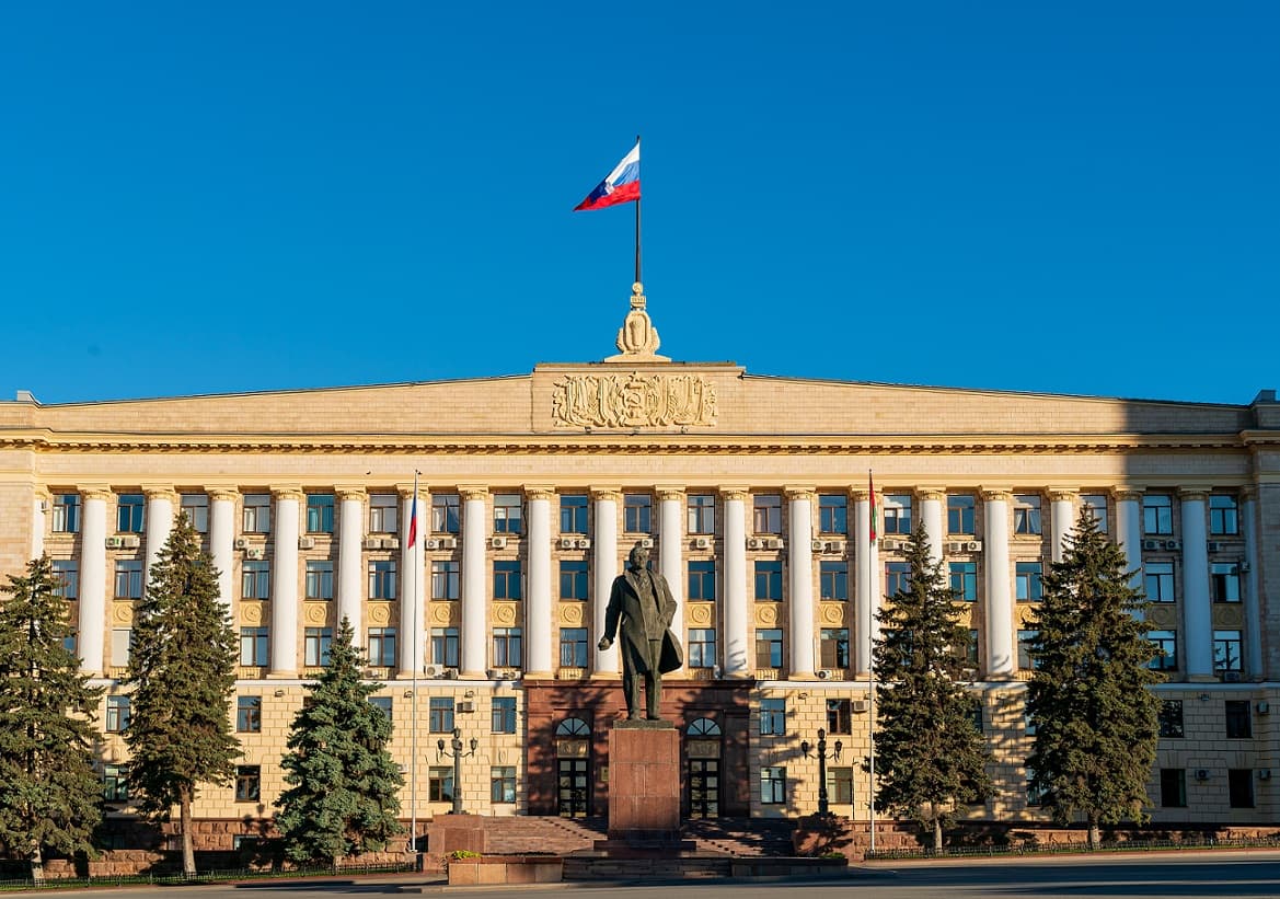 Памятник Ленину