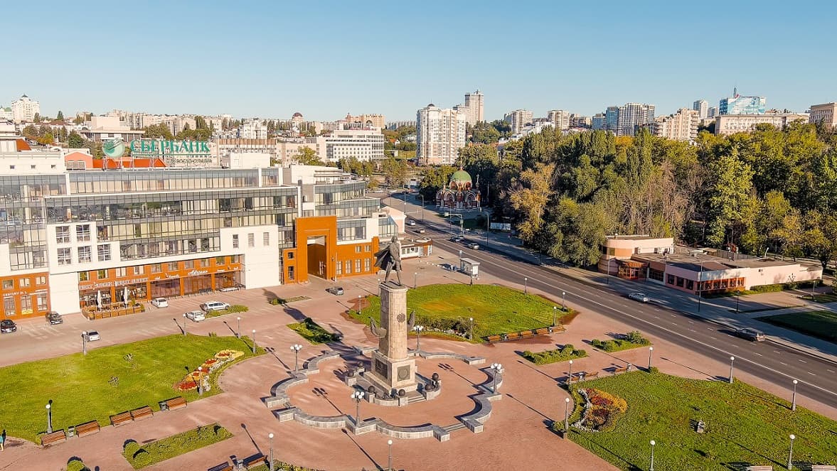 Площадь Петра Великого