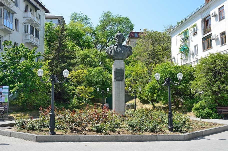 Памятник А.В. Суворову