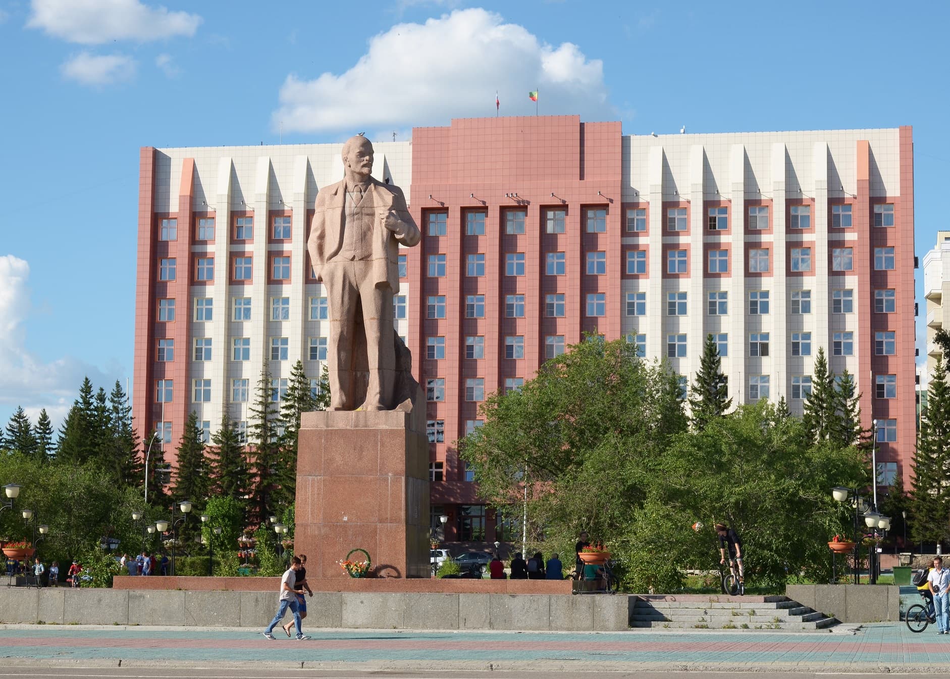 Площадь имени Ленина