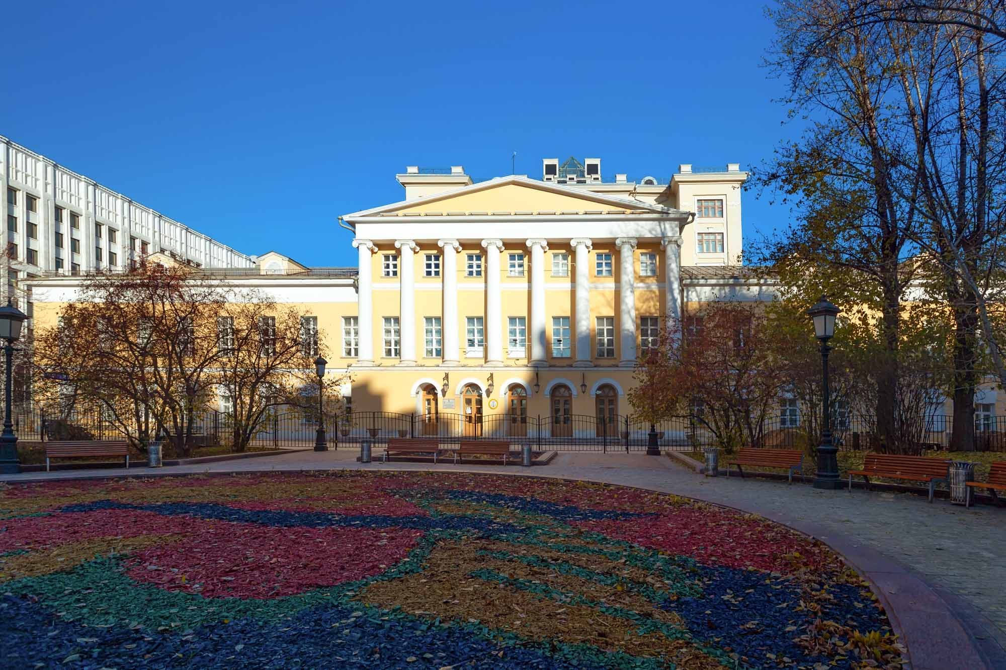 Усадьба Апраксиных ― Бутурлиных 