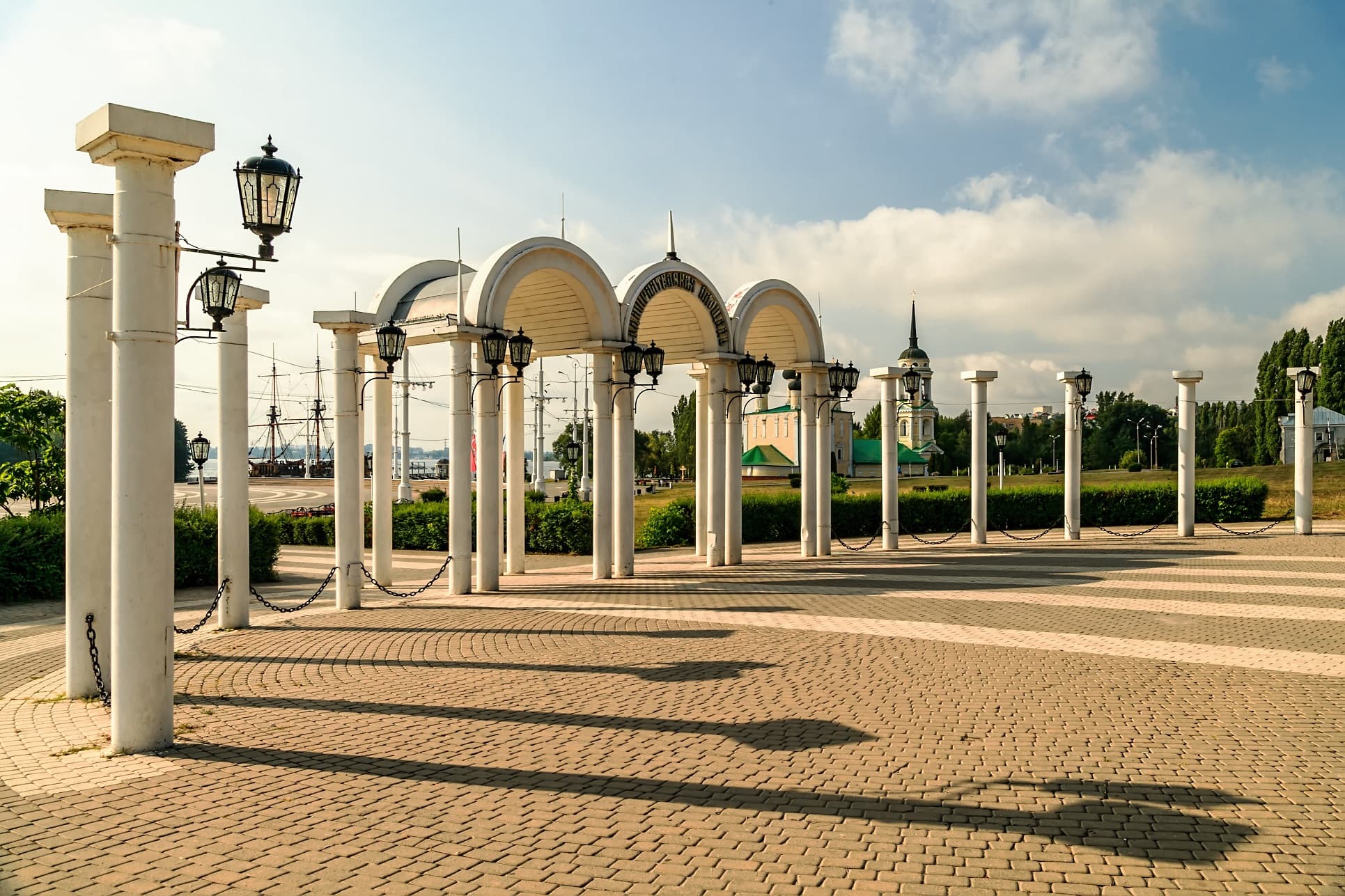 Адмиралтейская площадь