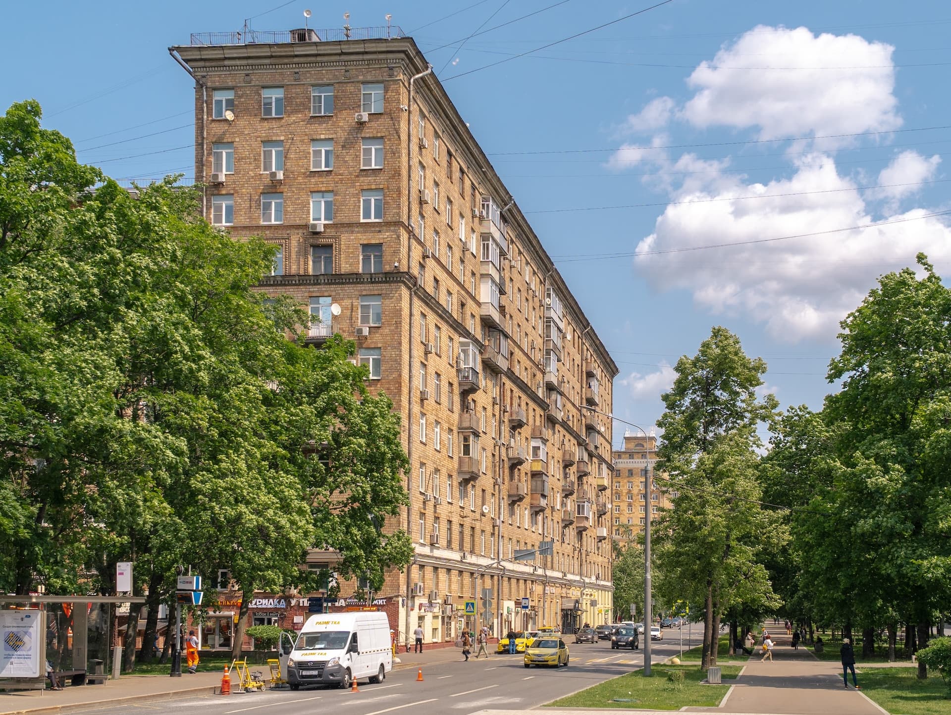 Проекционный пешеходный переход: улица Автозаводская