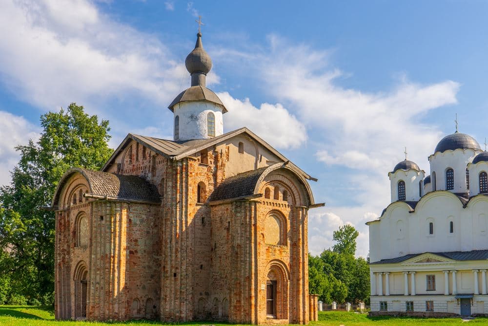 Ярославово дворище и древний Торг