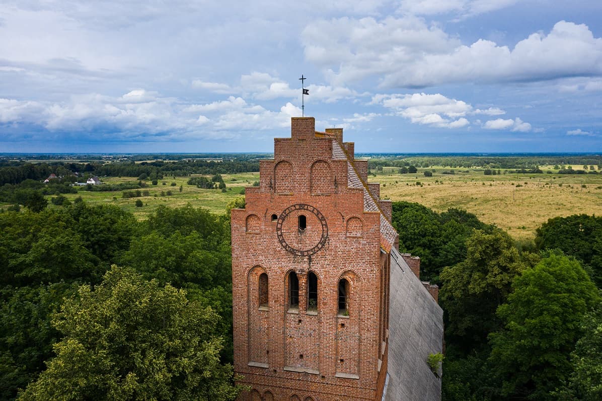 Кирха Домнау