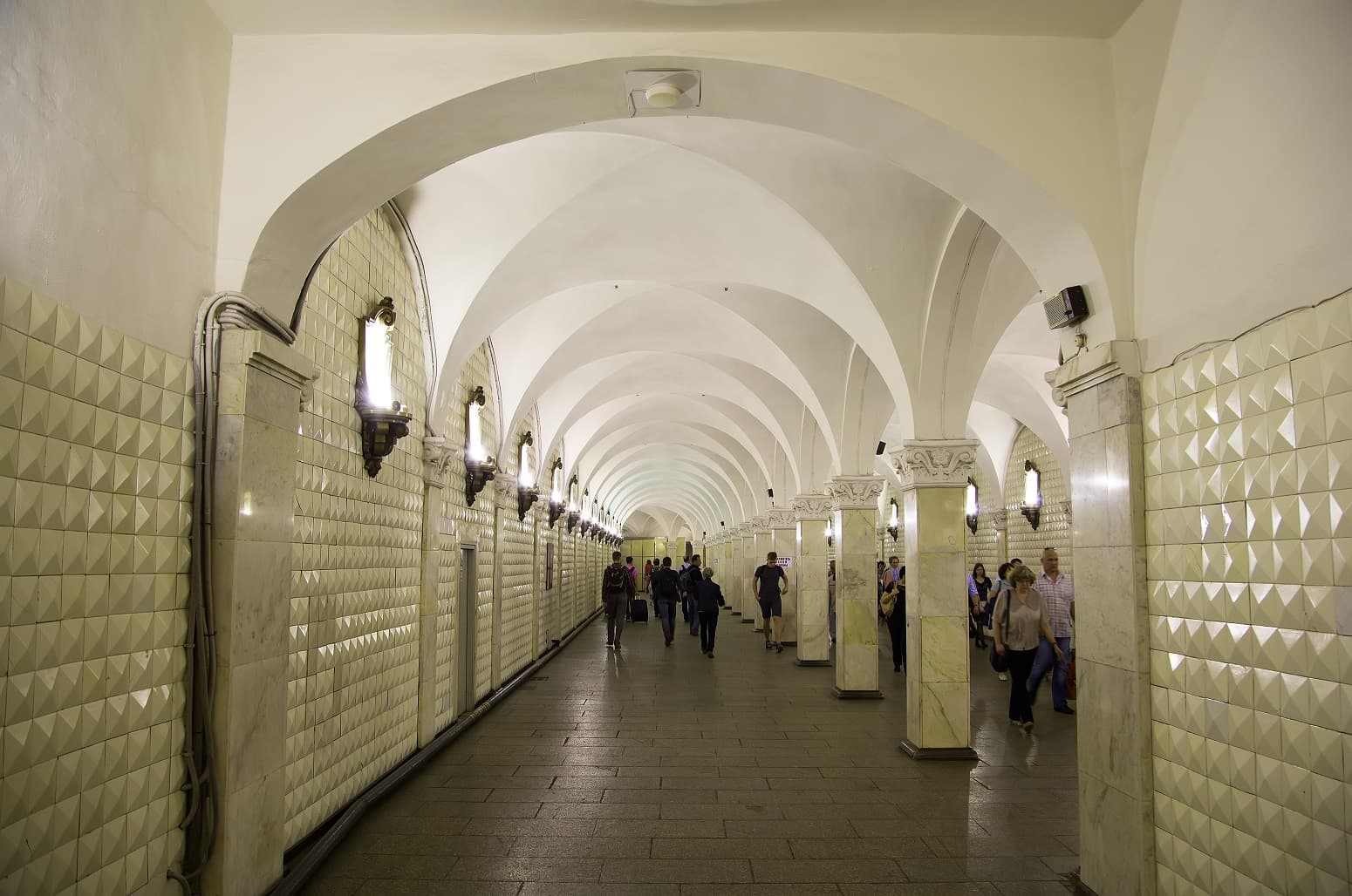 Станция метро «Комсомольская» (Сокольническая)