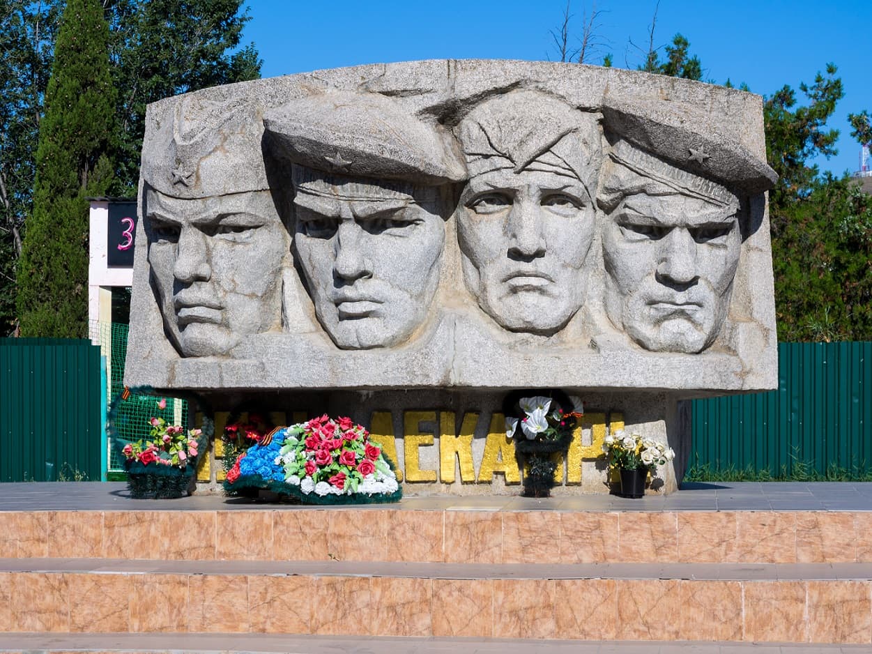 Памятник воинам Коктебельского десанта