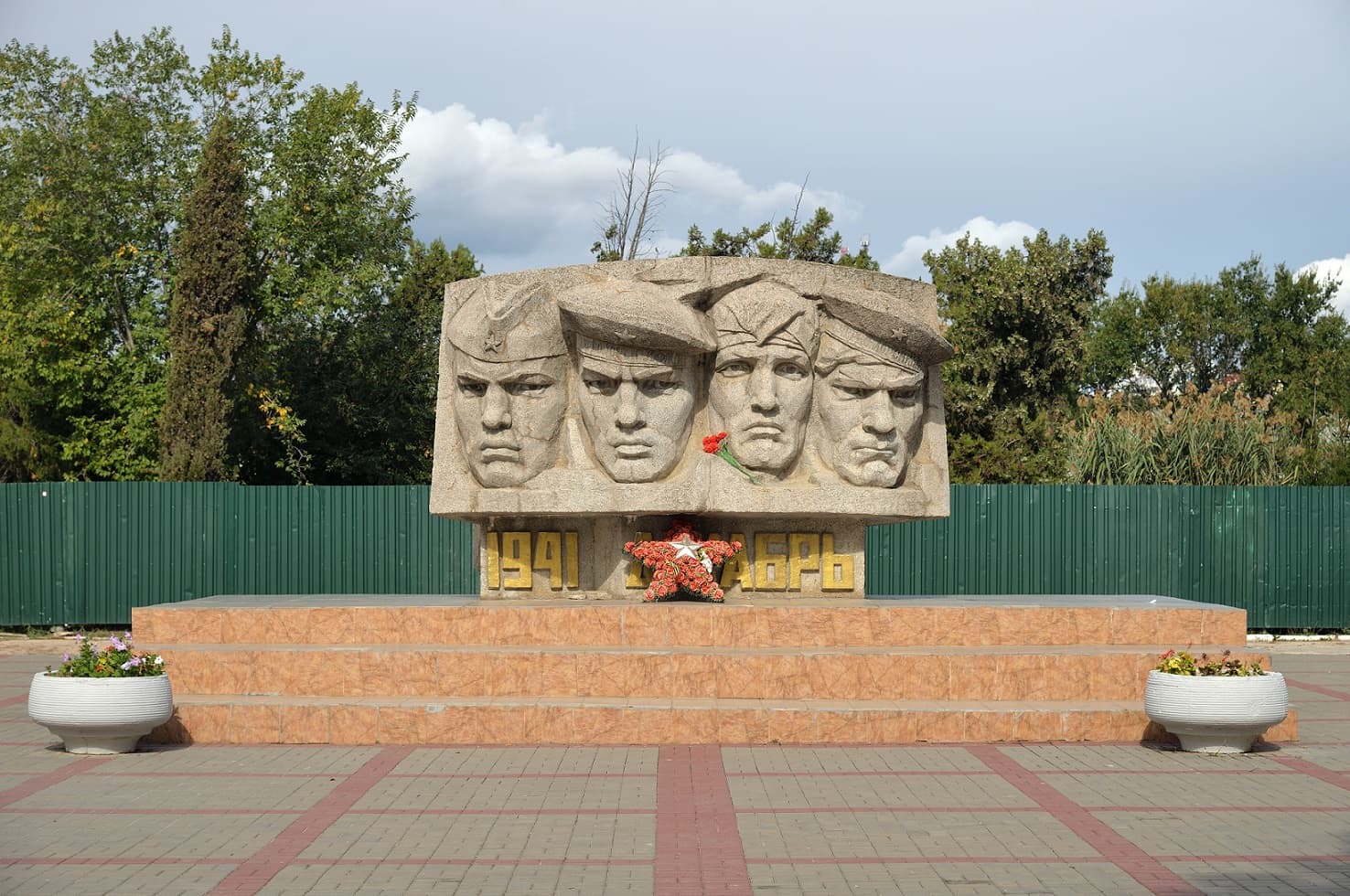 Памятник воинам Коктебельского десанта