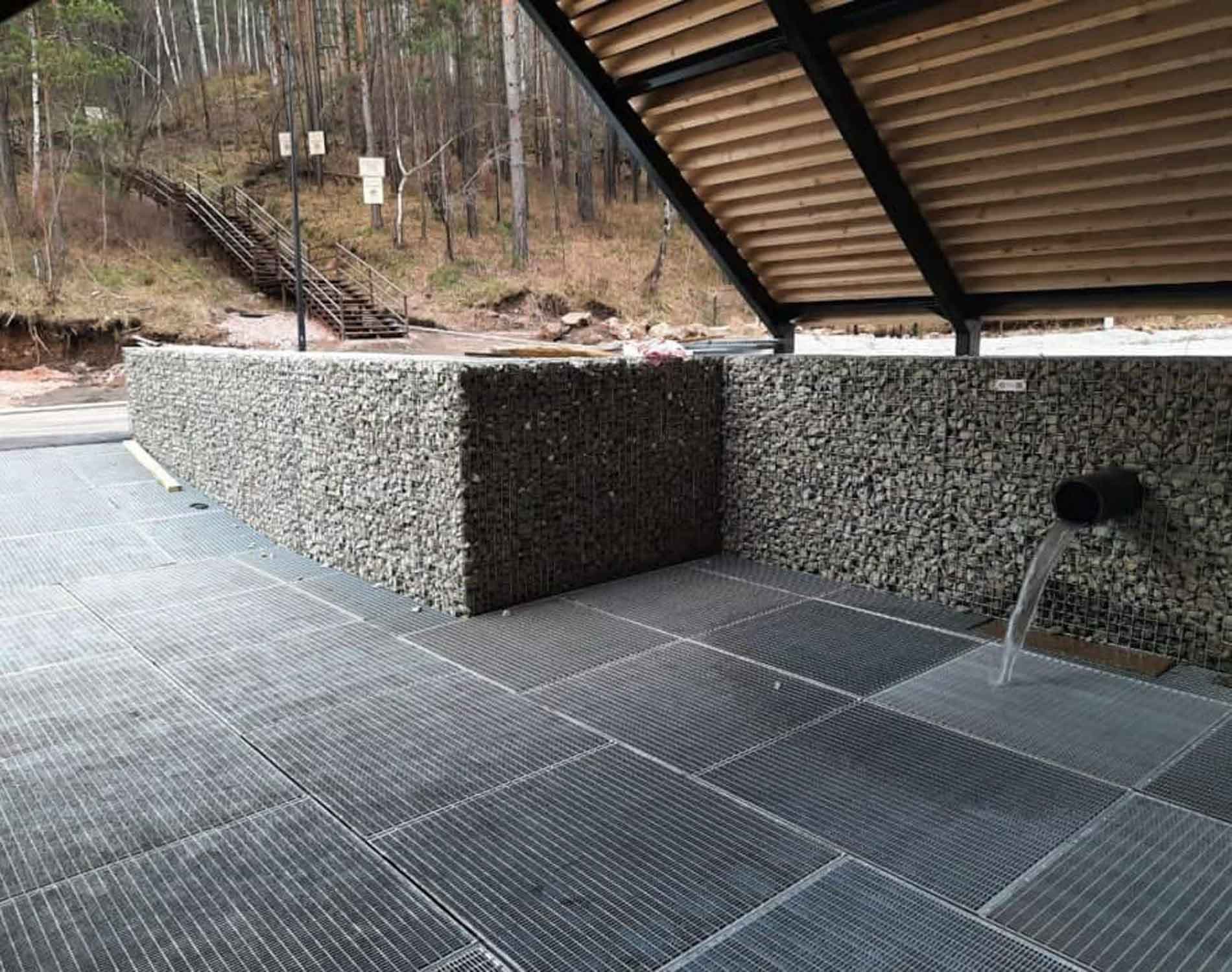 Родник Моховой