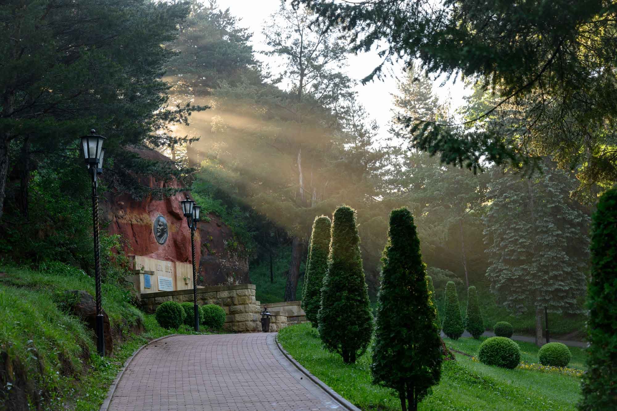 Скалы Красные камни 