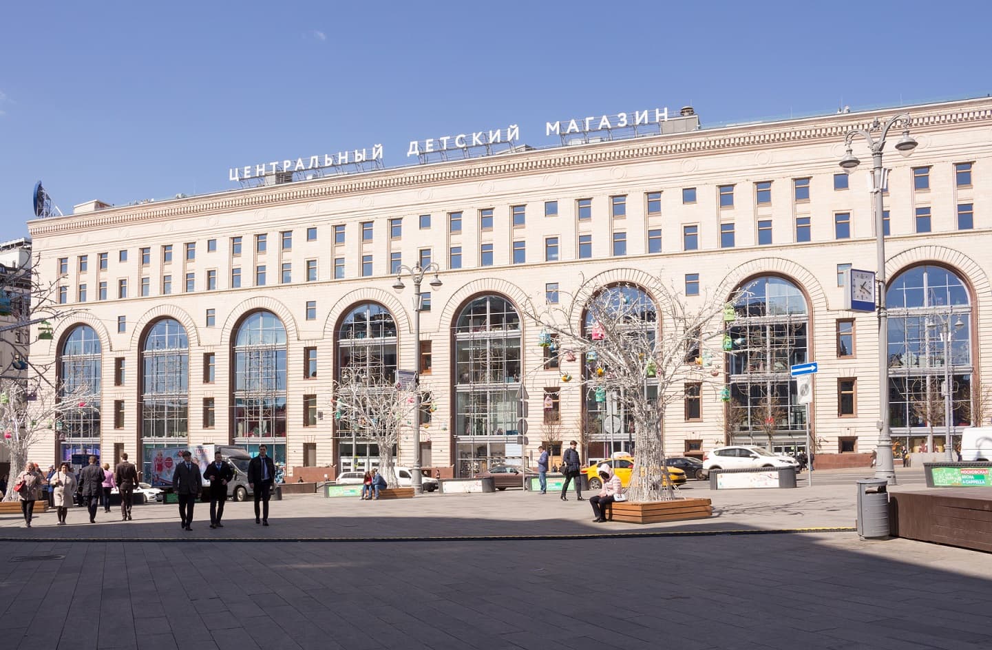 Информационная стойка в Центральном детском мире