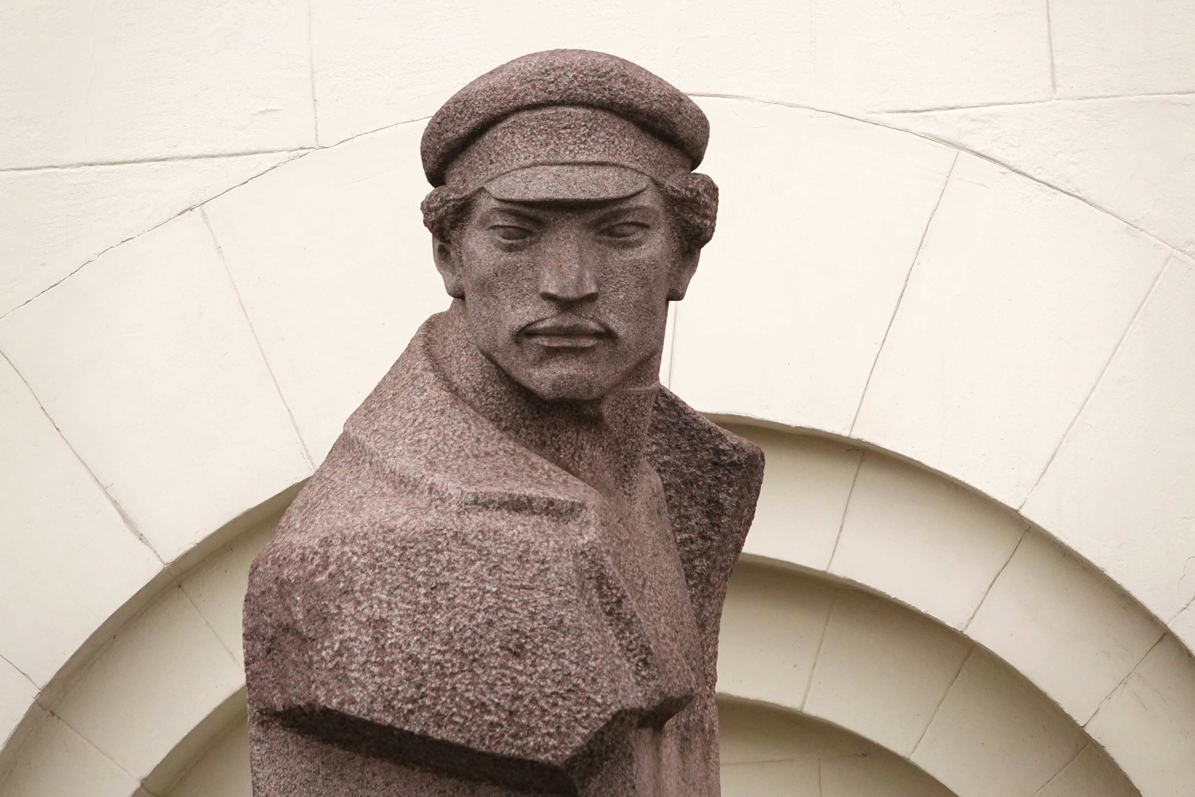 Станция метро «Добрынинская»