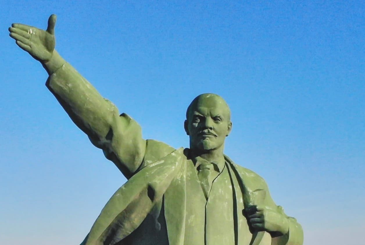 Памятник В. И. Ленину 