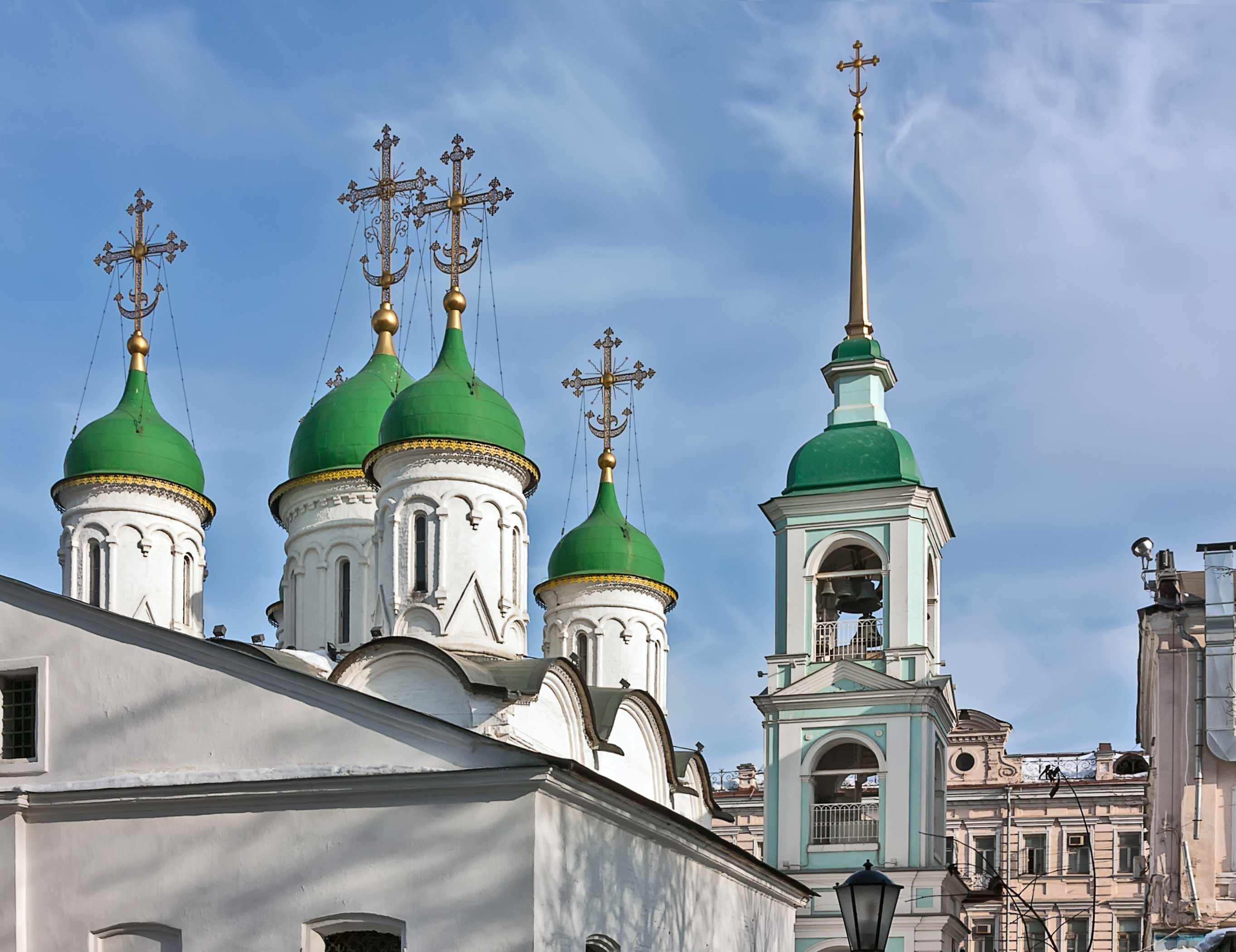 Храм Живоначальной Троицы в Листах