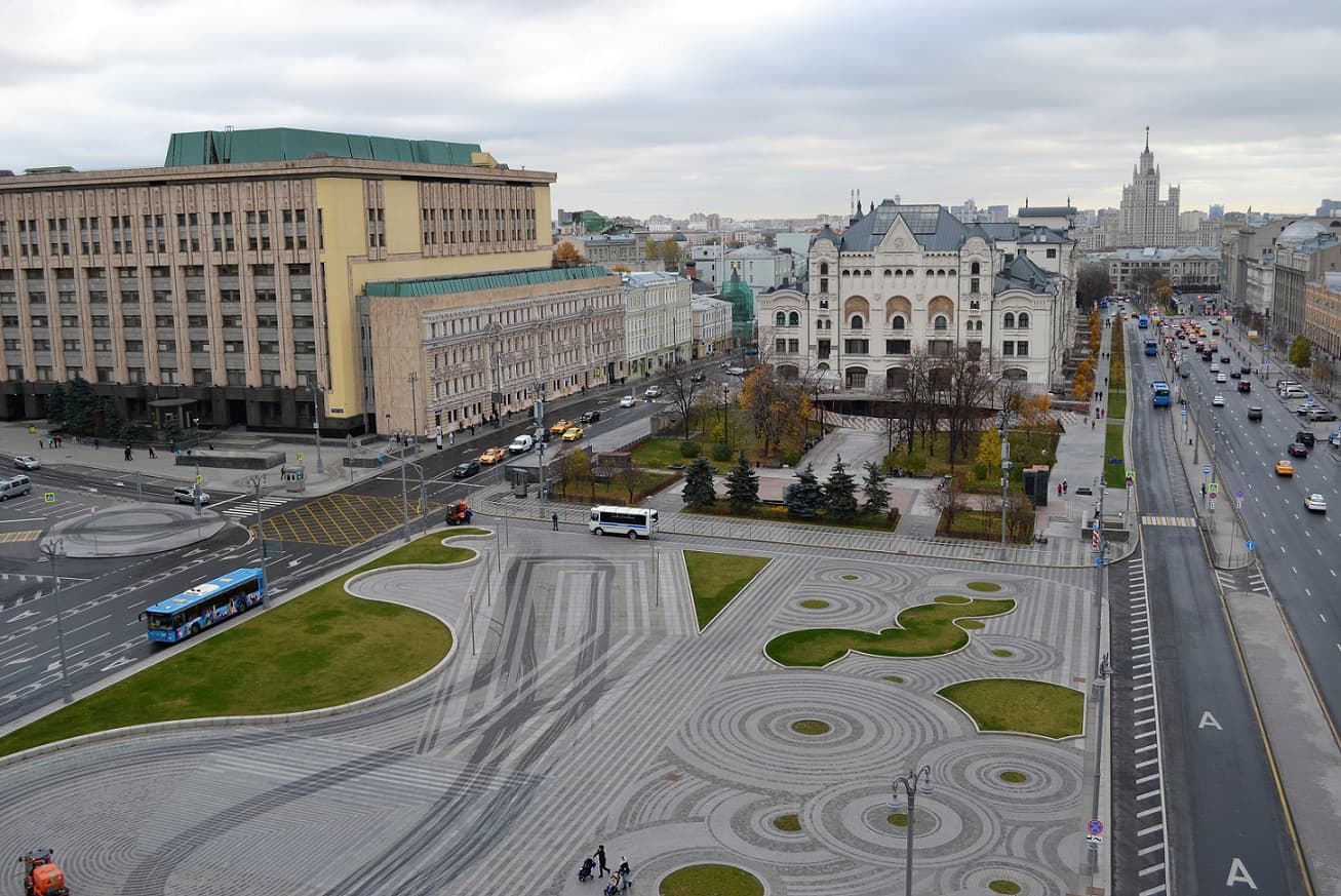Лубянская площадь