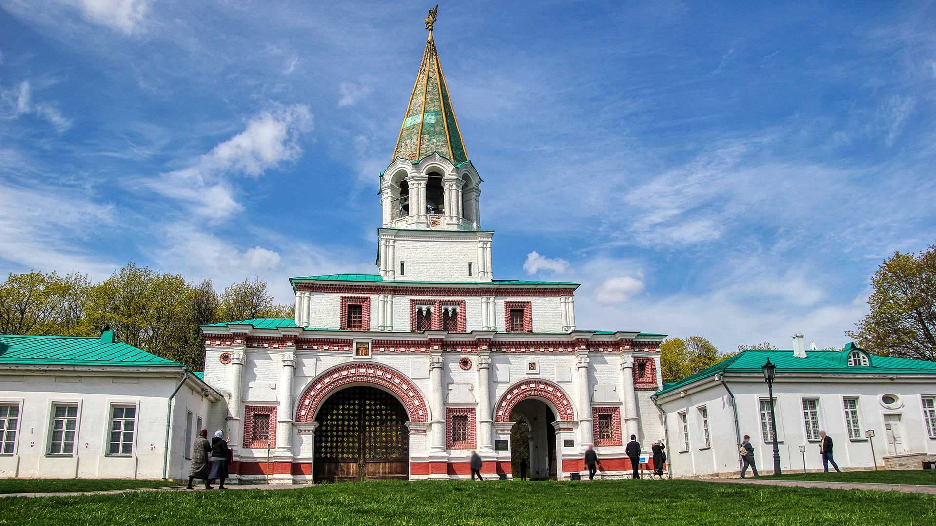 Комплекс Передних ворот