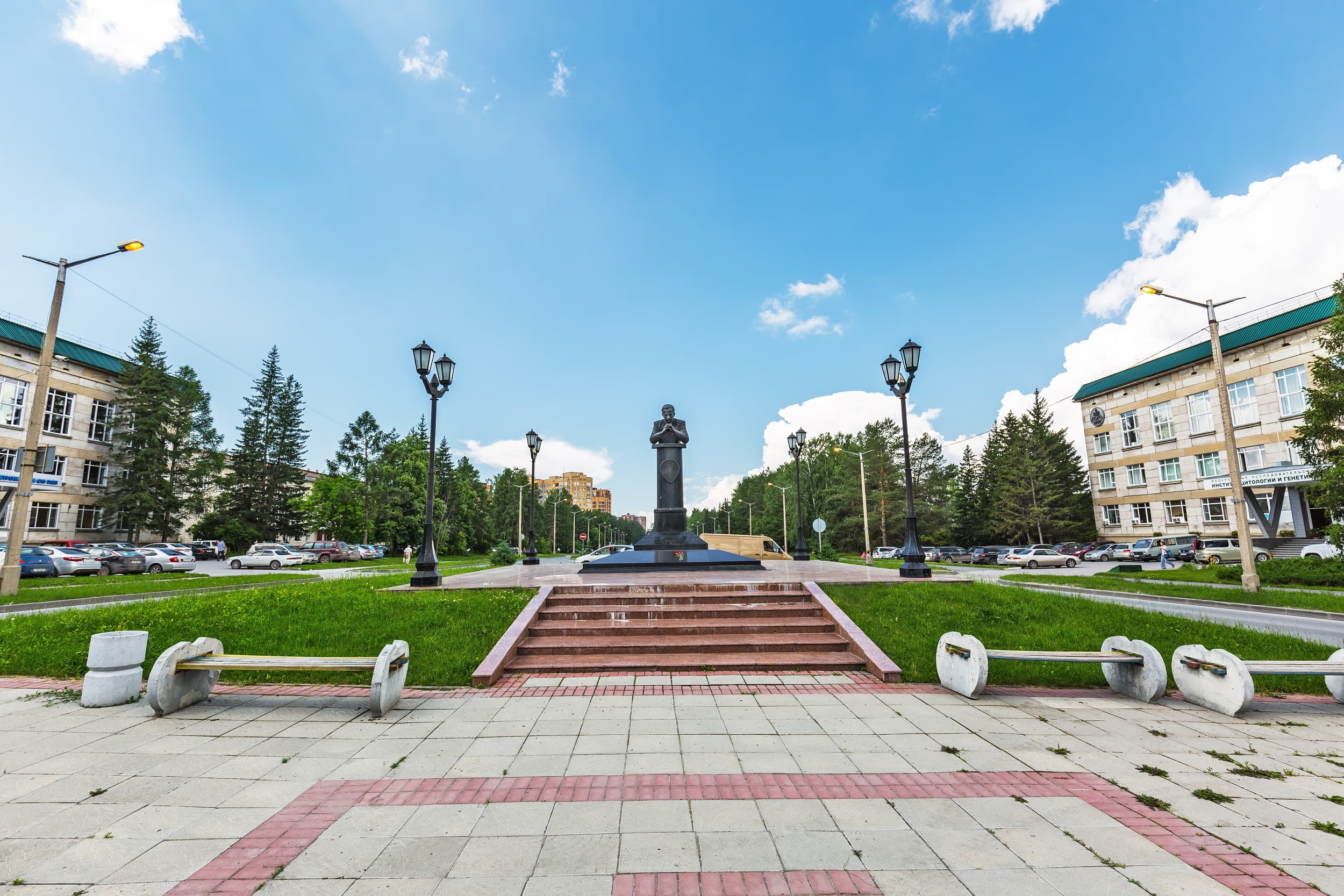 Памятник Коптюгу