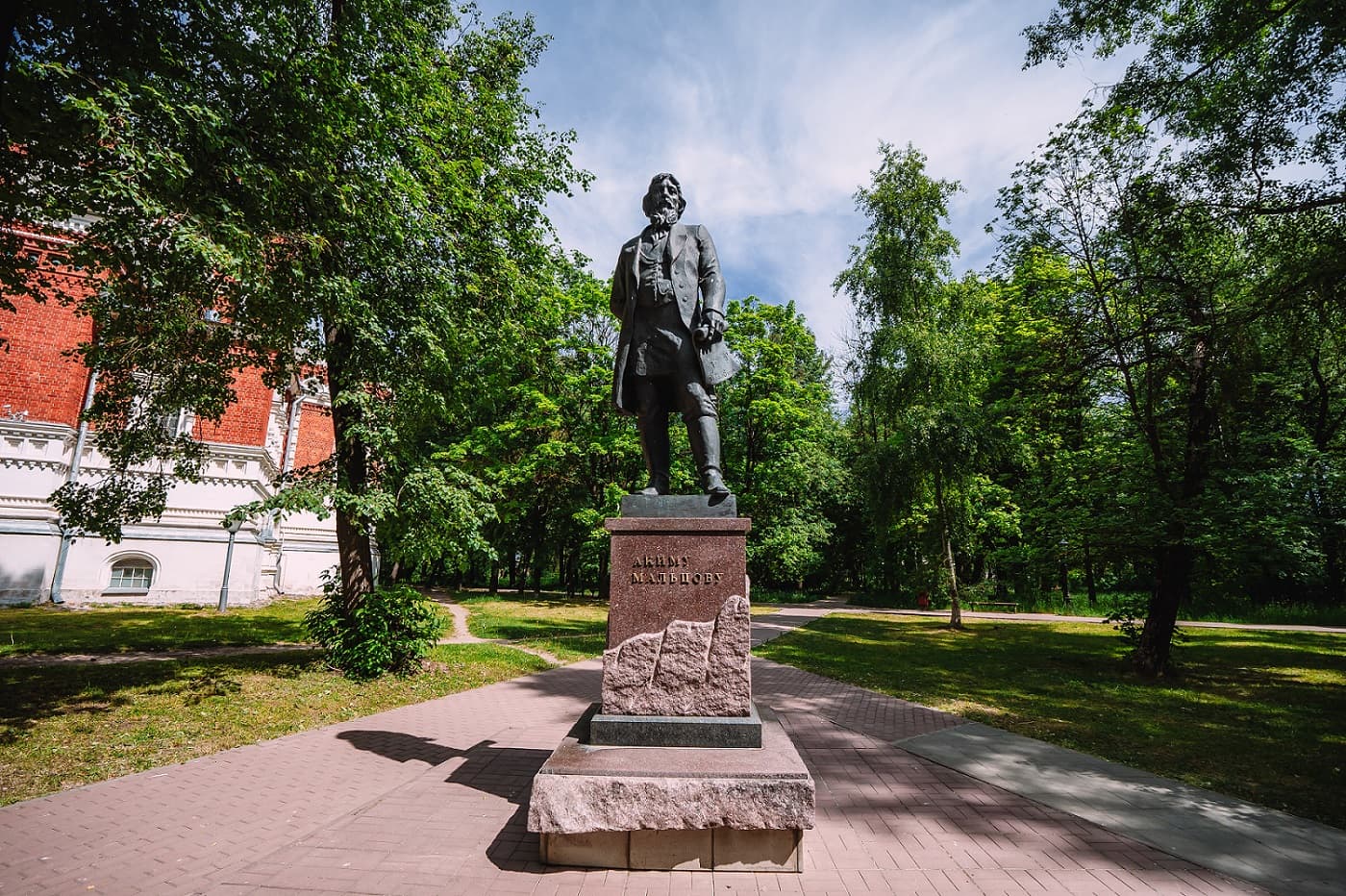 Памятник Акиму Мальцову