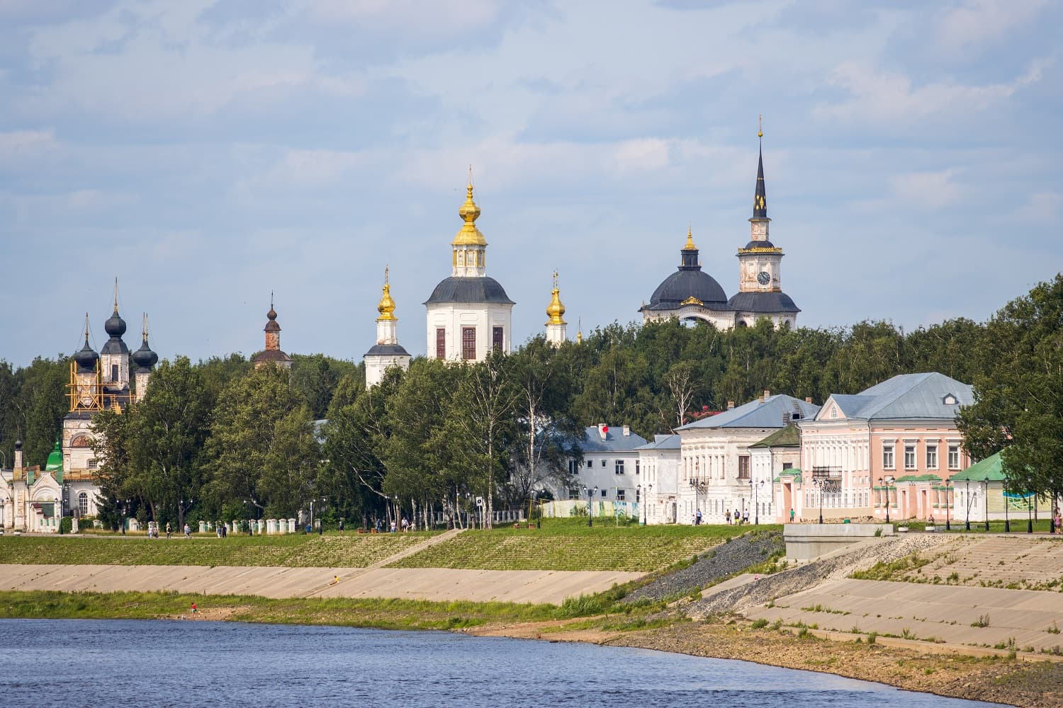 Набережная Сухоны
