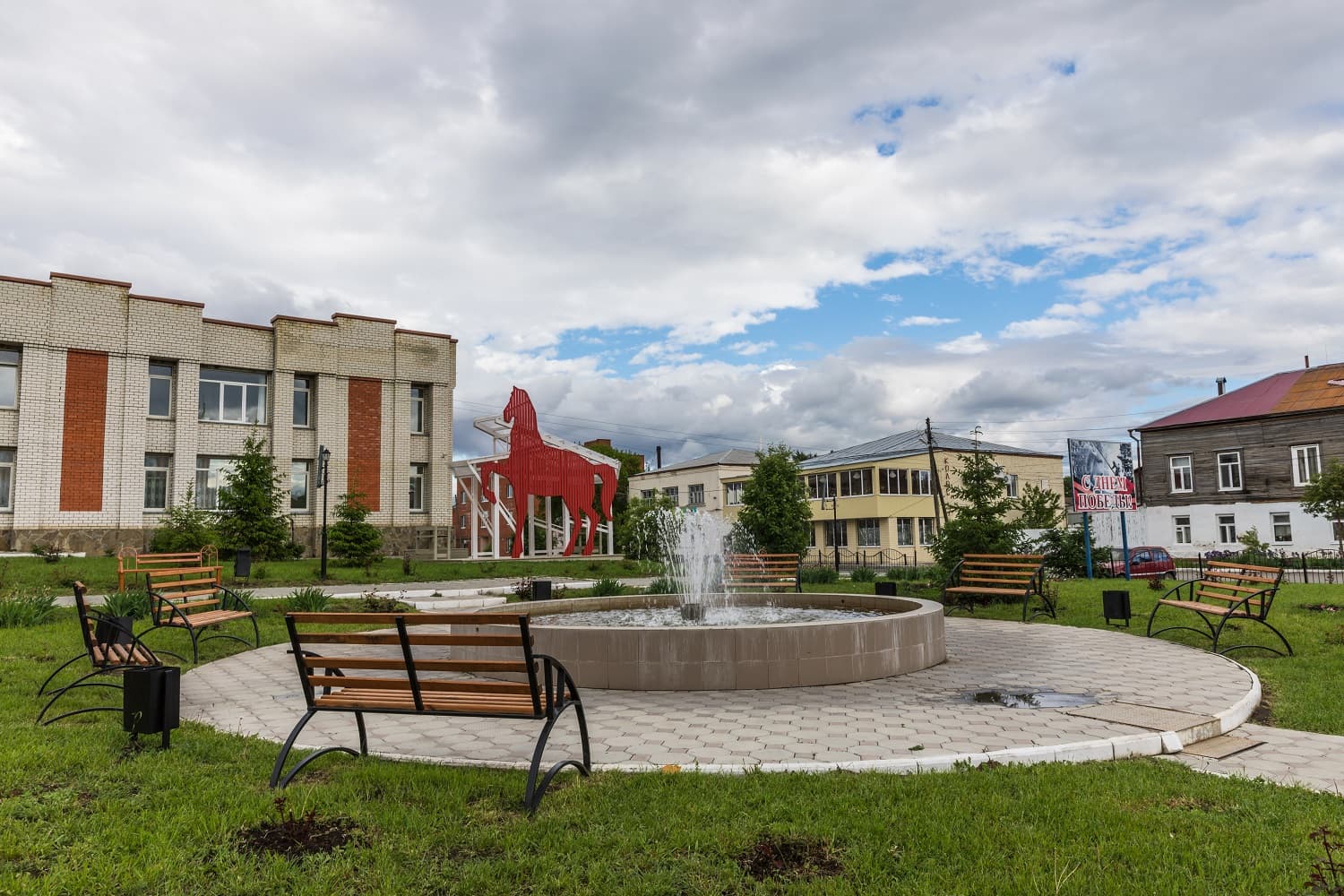 Беседка с «Красным конем»