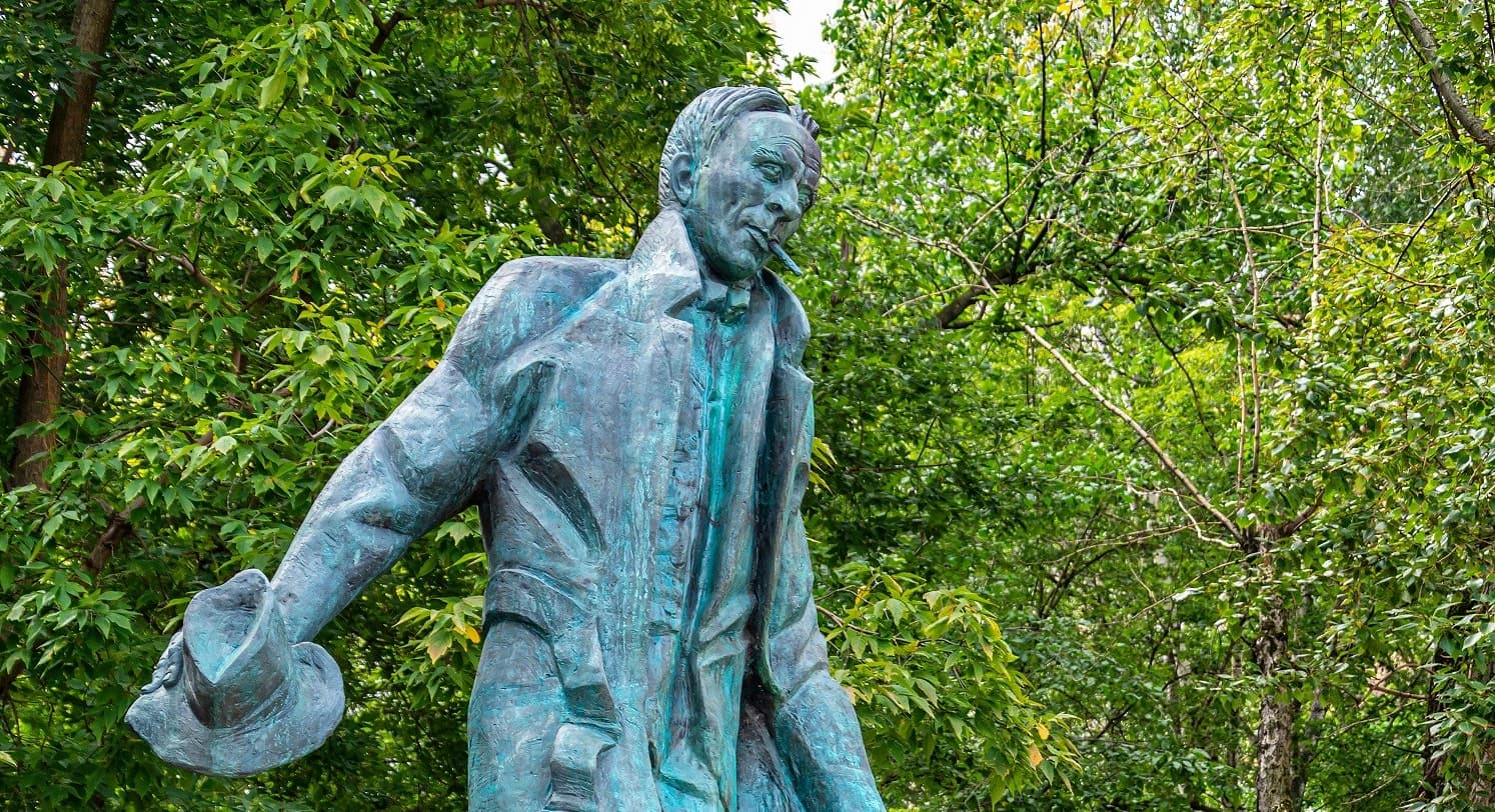 Памятник М. А. Булгакову