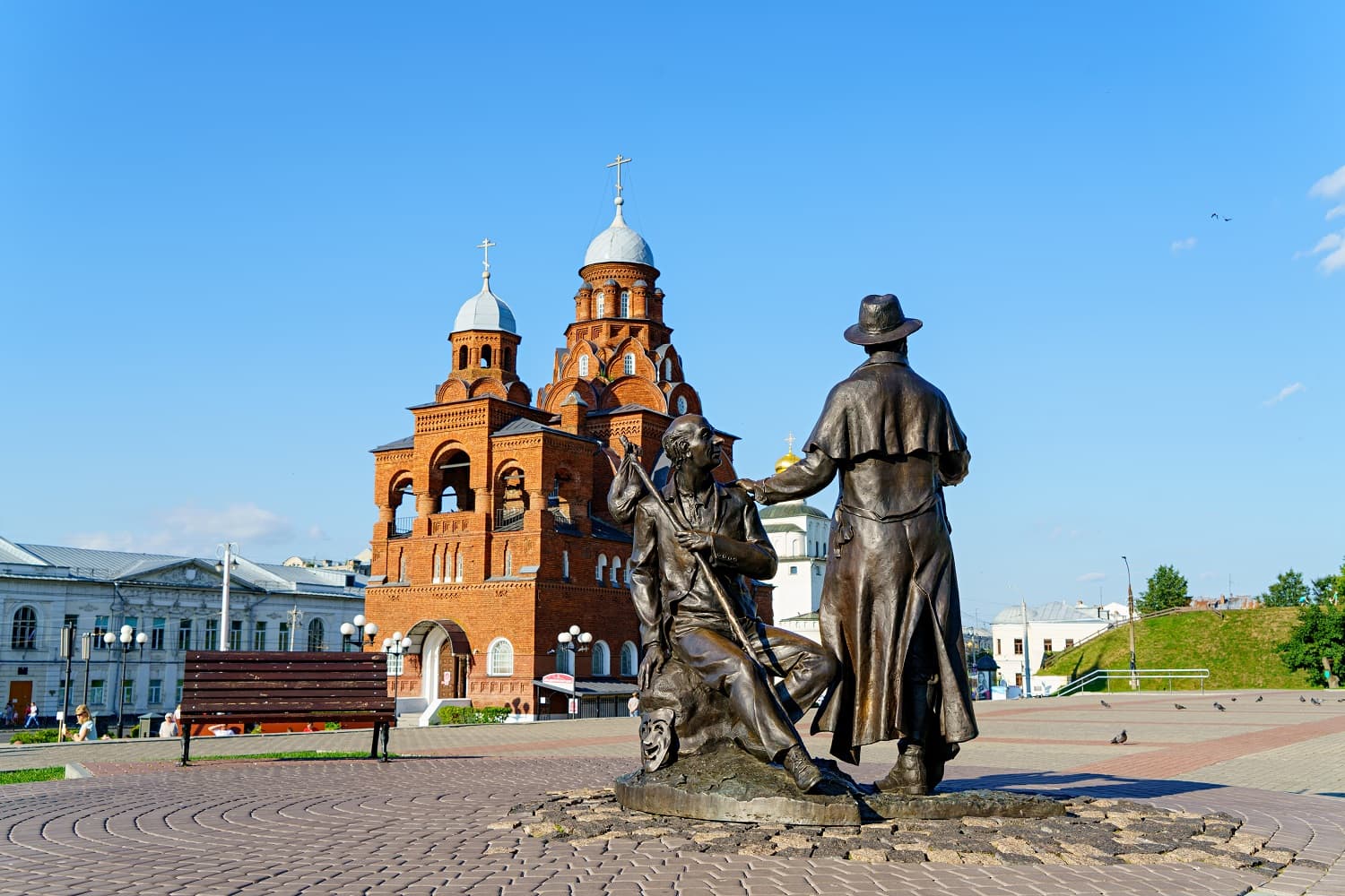 Памятник провинциальным актерам