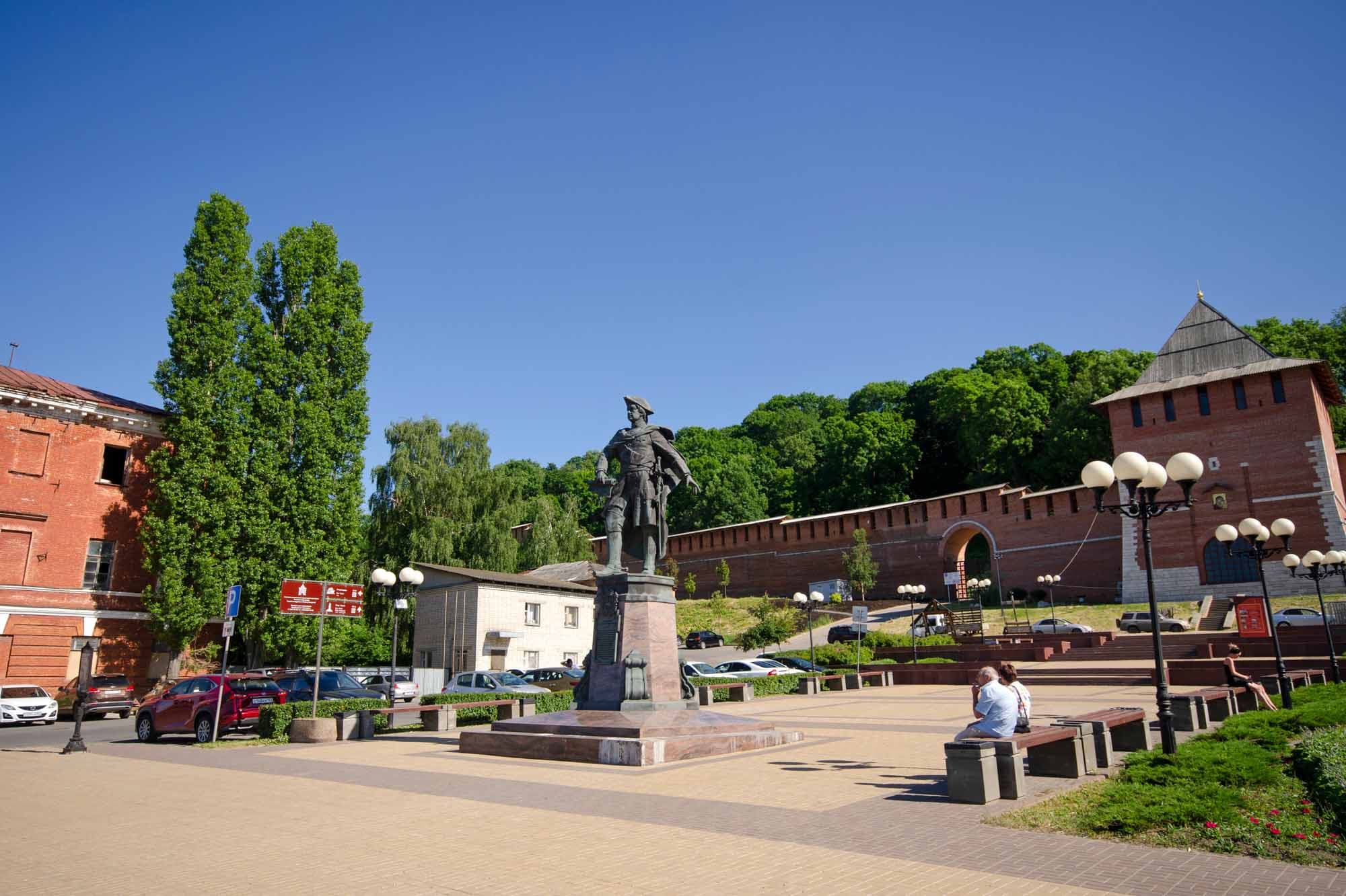 Памятник Петру I