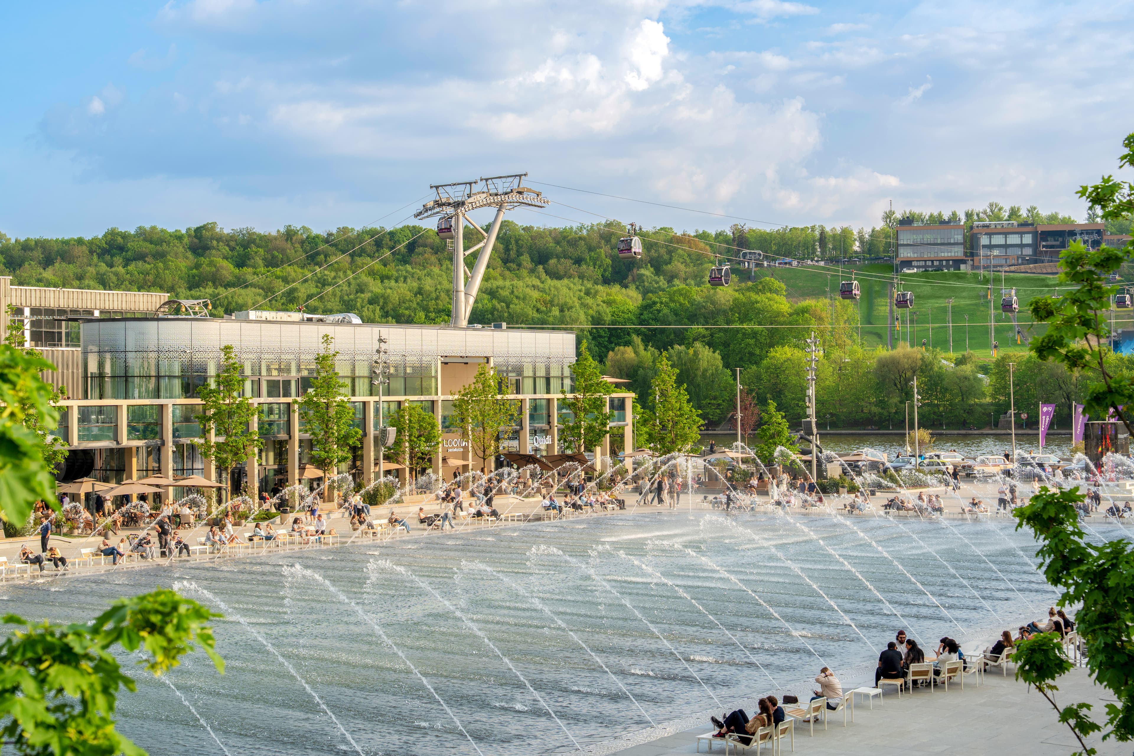 Fountain on Luzhniki Central Square